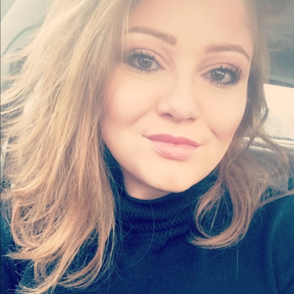 Meet your Posher, Brittany - Picture 1 of 1